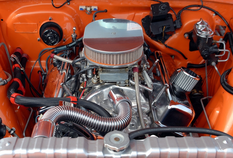 garagiste-TOURRETTES-min_car-engine-1738309